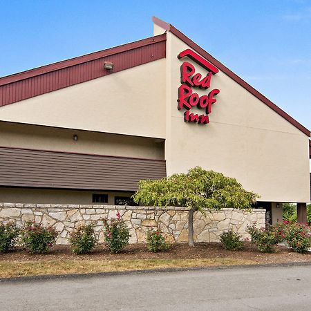 Red Roof Inn Феърмонт Екстериор снимка